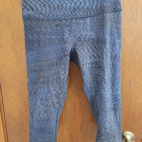 Lululemon wunder under crop leggings size 6 - Picture 3 of 5